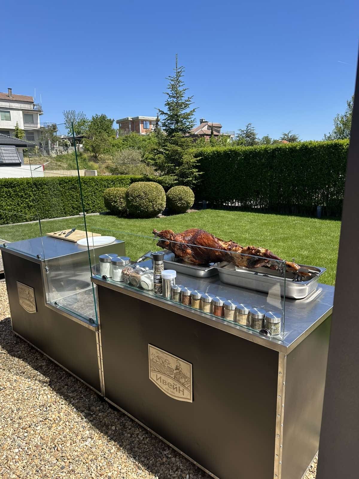 Мобилна BBQ станция